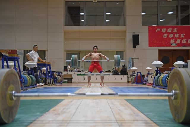 爱奇艺体育-奥运新赛制下中国举重优中选优 6人名单意料之中