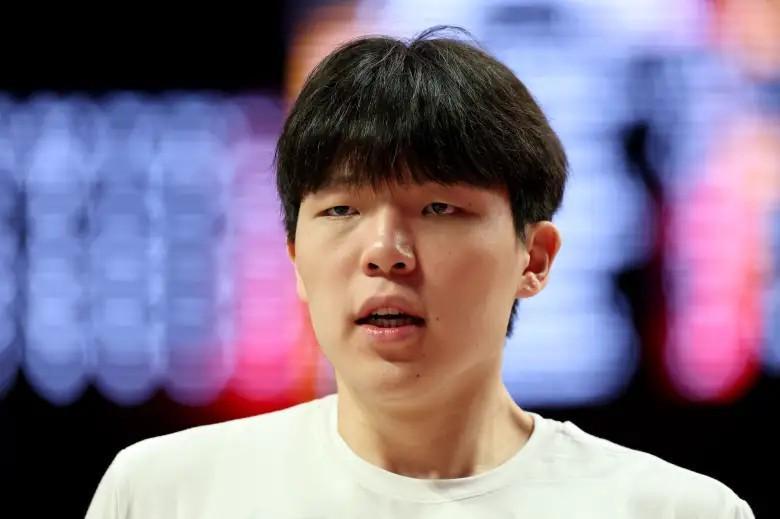 IQIYI-官方：杨瀚森2天内第2次被下放，昨日未出战&amp;amp;今日预计出战G联赛