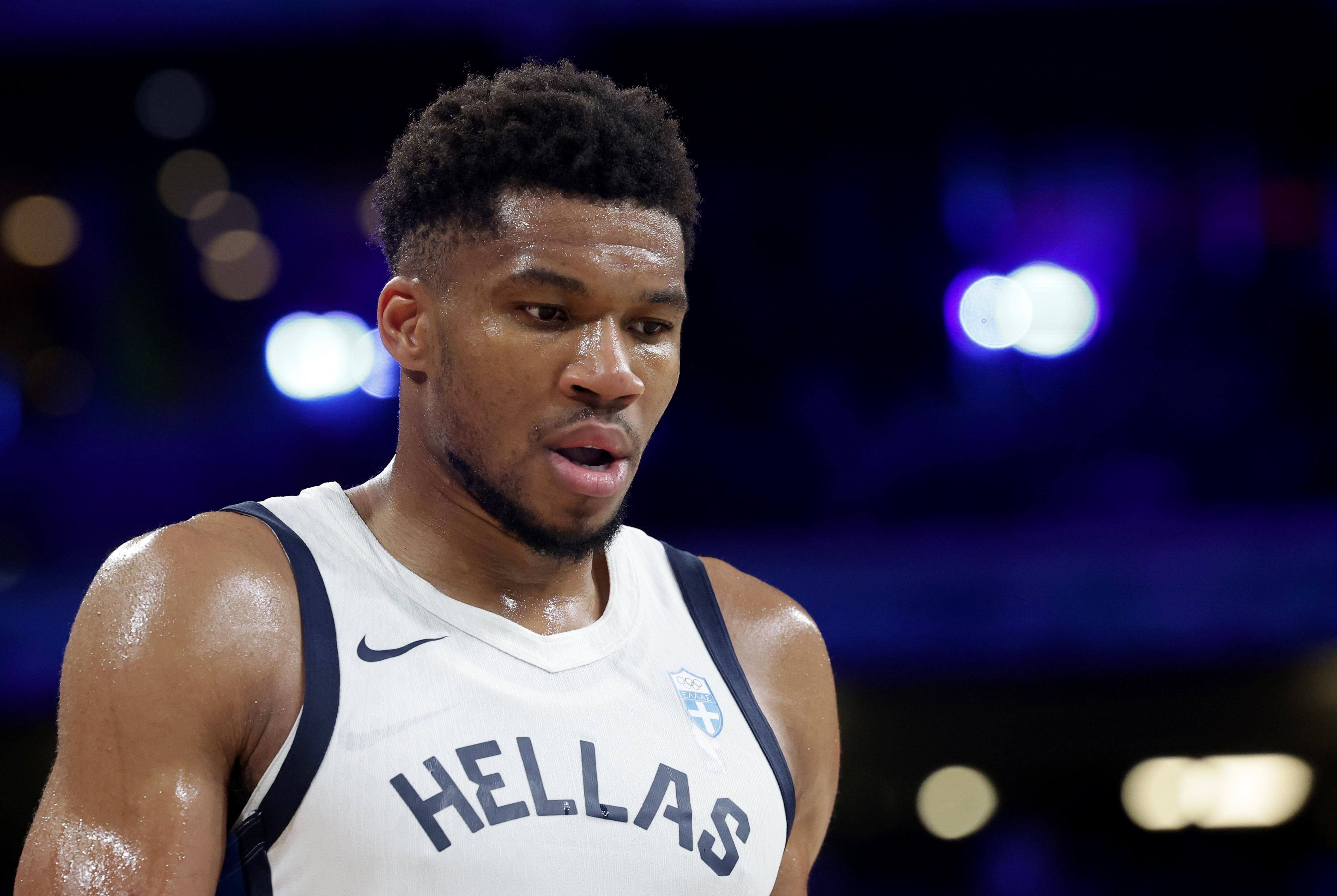 爱奇艺体育官方下载入口-火箭明明缺控卫 为何交易截止日前按兵不动 到底有何玄机